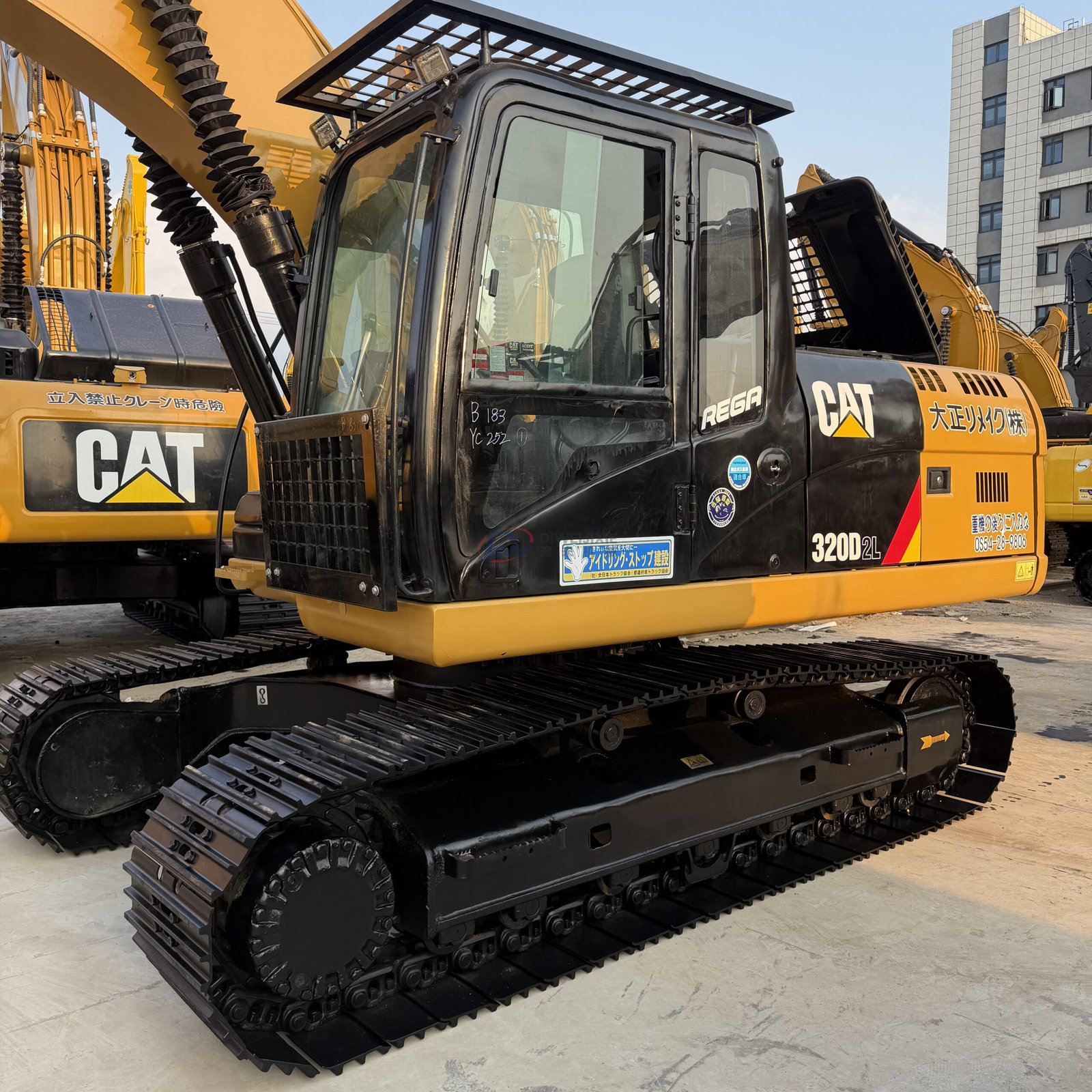 Caterpillar 320D2L Used Excavator