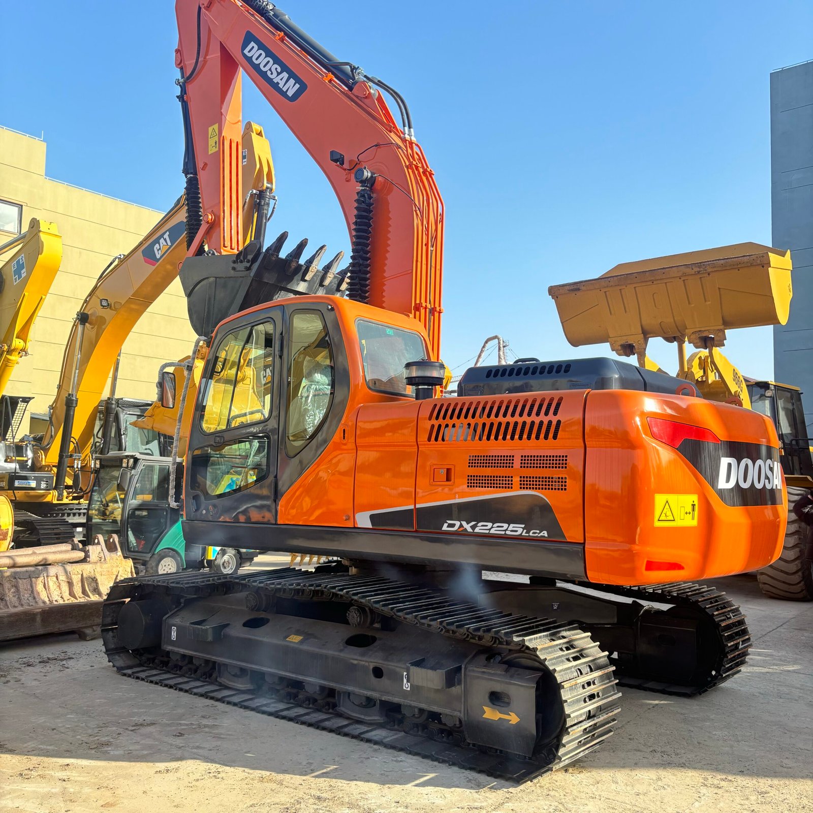 Doosan DX225LCA Used Excavator