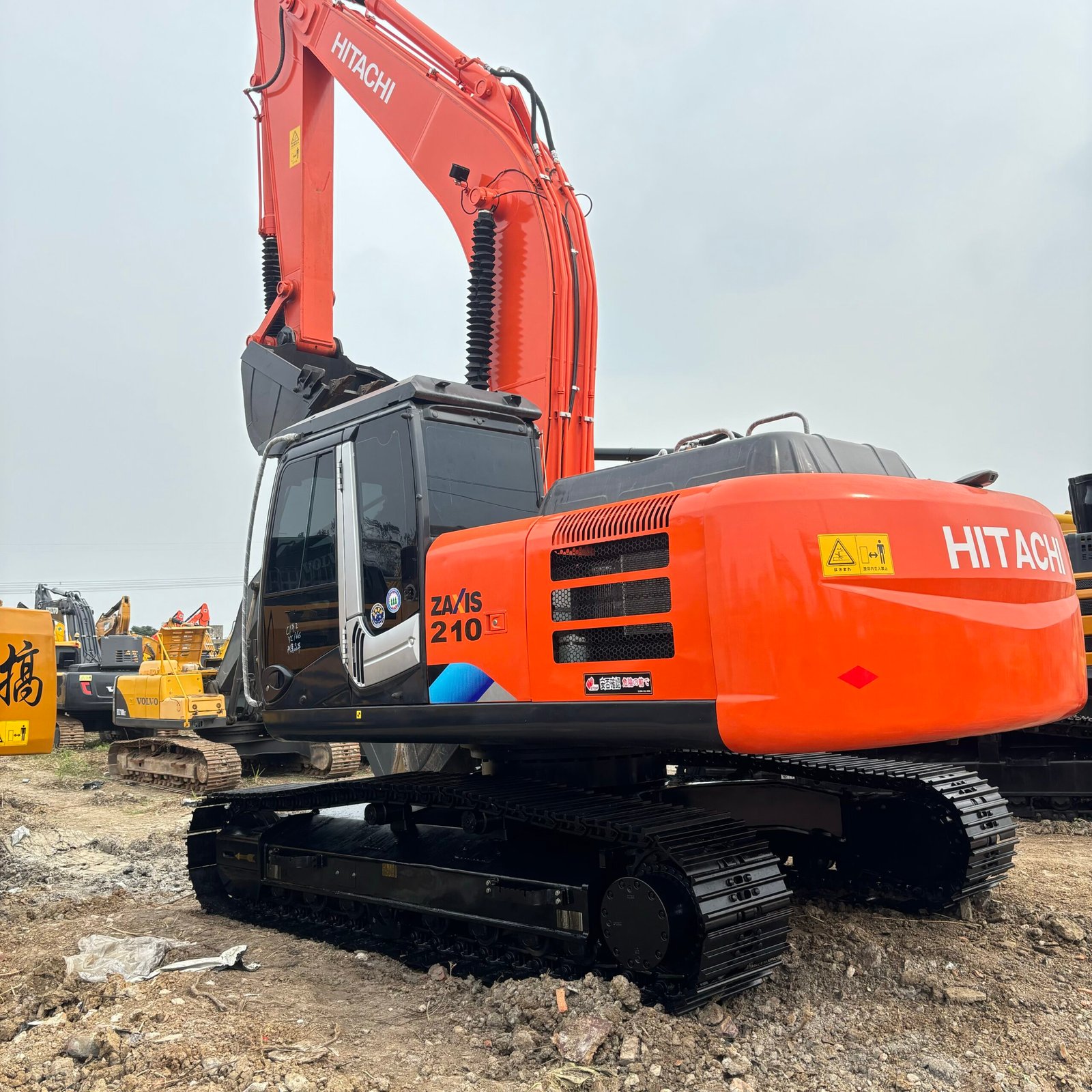 Hitachi ZX210 Used Excavator