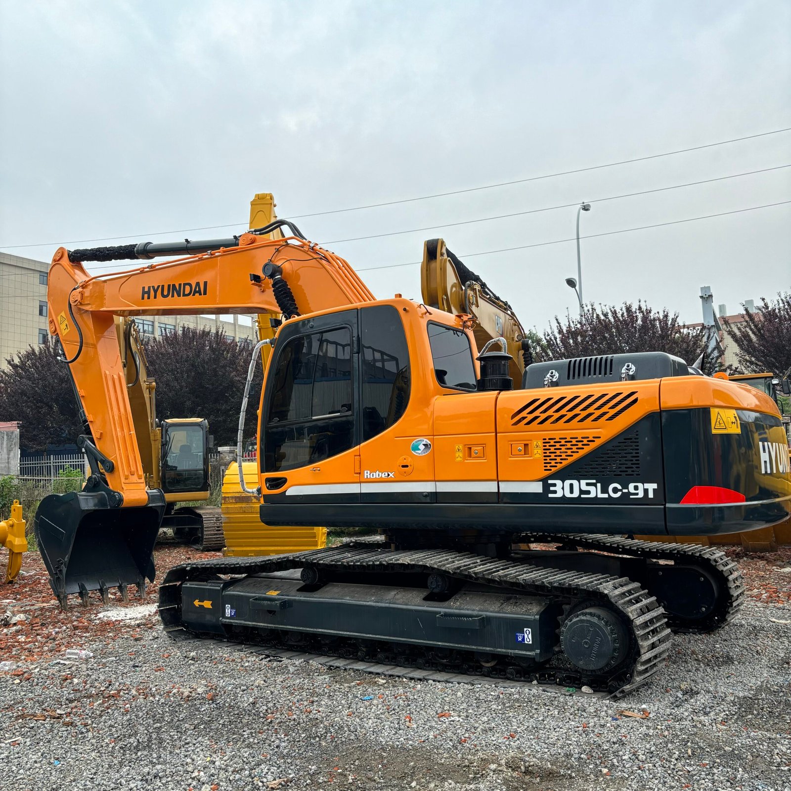 Hyundai 305LC-9T Used Excavator