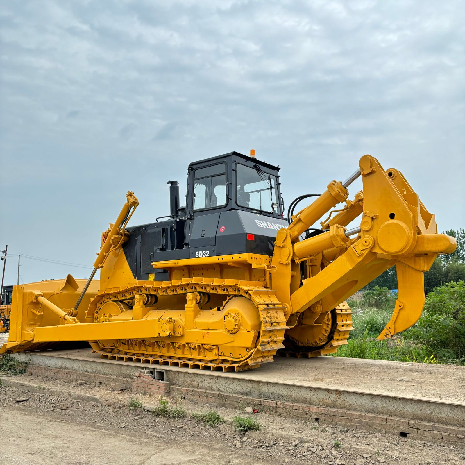 Shantui SD32 Used Bulldozer
